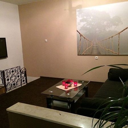 อพาร์ตเมนต์ ฮิลเดอส์ไฮม์ Apartment ฮิลเดสไฮม์ ภายนอก รูปภาพ