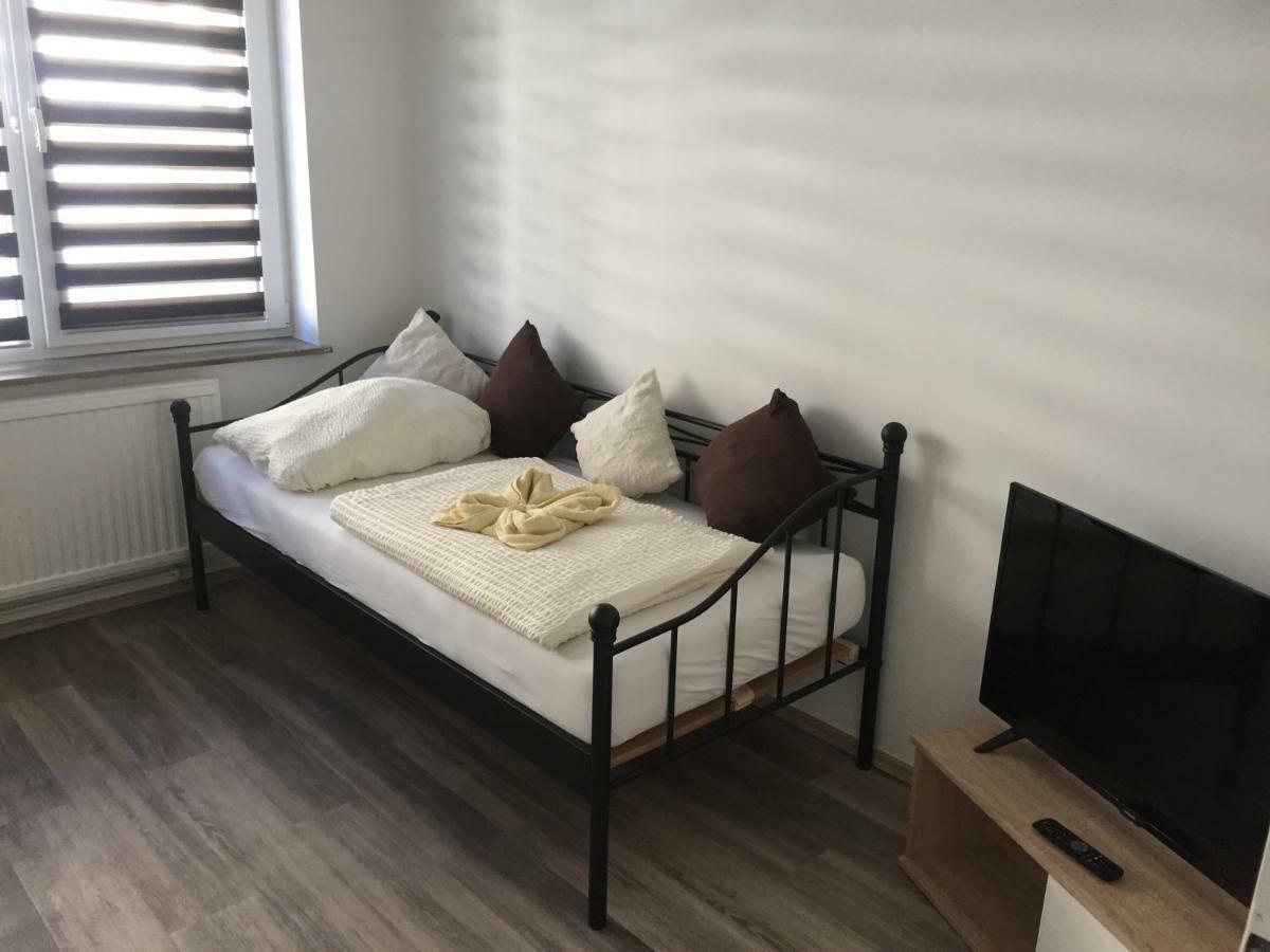 อพาร์ตเมนต์ ฮิลเดอส์ไฮม์ Apartment ฮิลเดสไฮม์ ภายนอก รูปภาพ